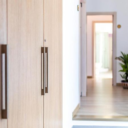 Appartamento Moderno Con Vista Mare 卡斯特尔萨多 外观 照片